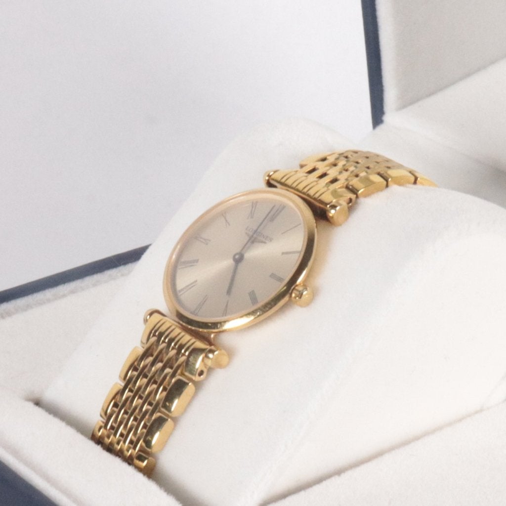 Longines L4.209.2.11.7 La Grande Classique 24mm, Longines, Zo goed als nieuw, Support@longines.com, 2610 Longines Drive
Lexington, KY 40513
USA