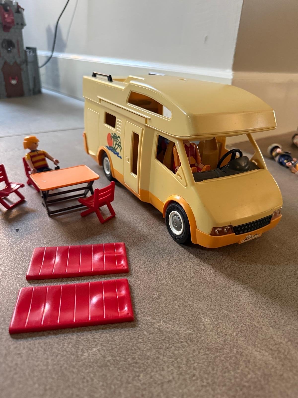 Playmobil Camper met accessoires en figuren, Ophalen, Gebruikt