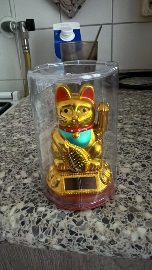 Maneki Neko gelukskat op zonne-energie, Ophalen, Nieuw, Kunststof, Oosters