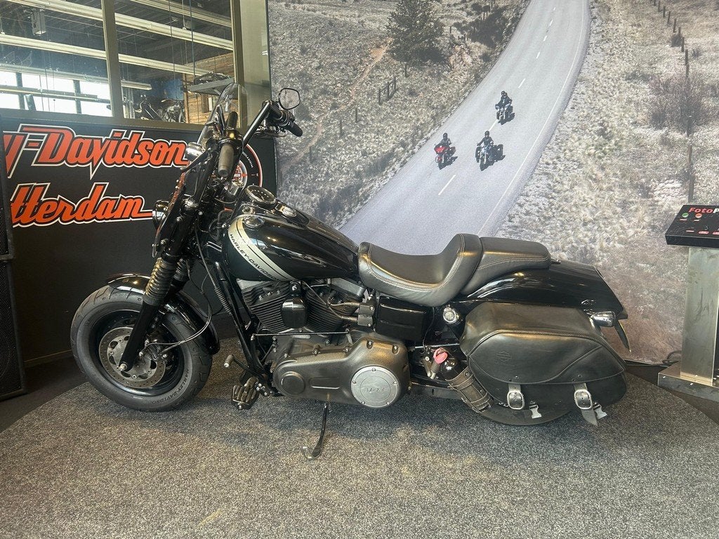 Harley-Davidson FXDF DYNA FAT BOB (bj 2015), Motoren, Motoren | Harley-Davidson, Laan van Vredenoord 33
2289 DA  RIJSWIJK, NL