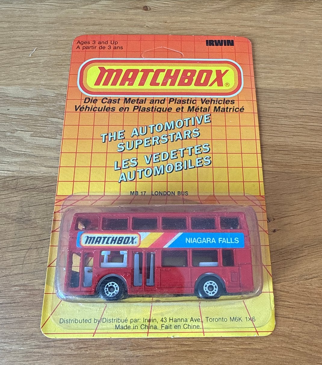 Matchbox superfast 17 London Bus Niagara falls op card, Verzenden, Nieuw, Bus of Vrachtwagen