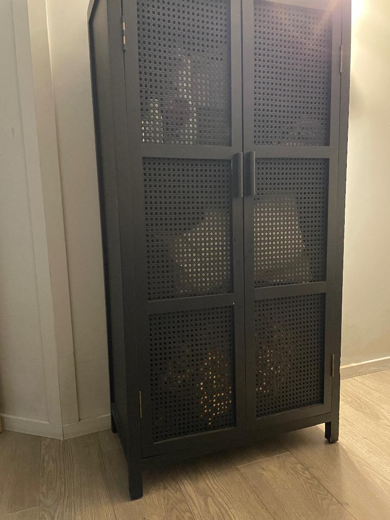 Kast rotan, Huis en Inrichting, Kasten | Dressoirs, Ophalen, Met plank(en), 100 tot 150 cm, Zo goed als nieuw