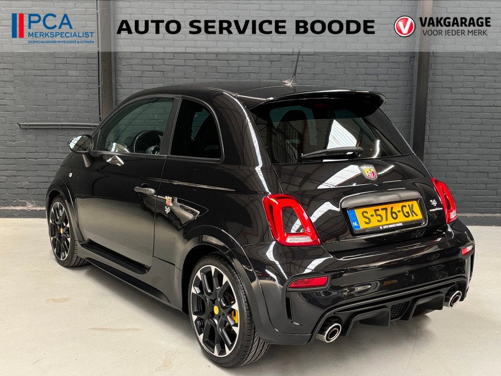 Abarth 595 1.4 T-Jet (180pk) Competizione - Sabelt kuipstoel, Auto's, Abarth, Voorwielaandrijving, 4 cilinders, 4 stoelen, Alcantara