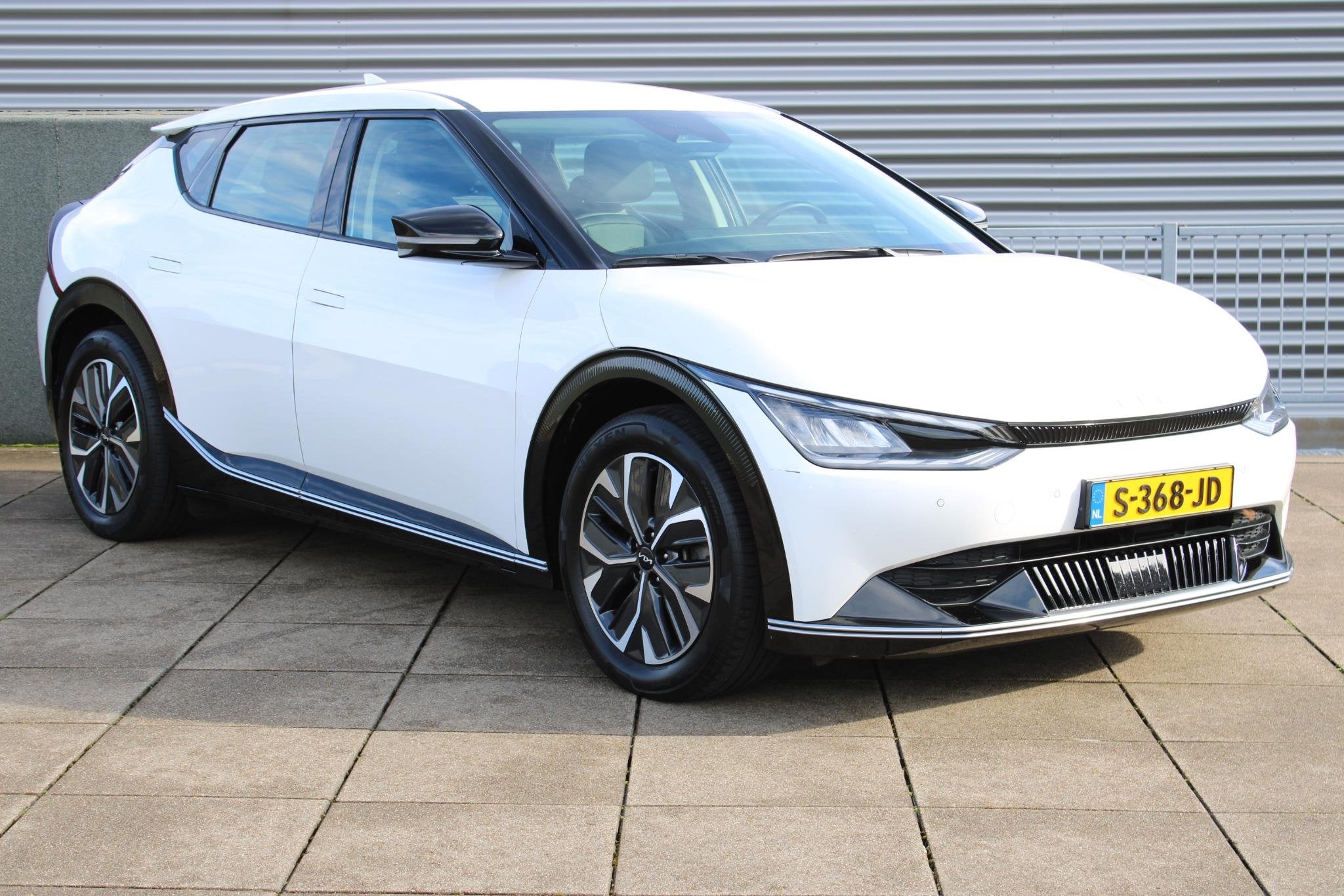 Kia EV6 Plus AWD 77.4 kWh AUTOMAAT 100% SOH! Leder / Navigat, Auto's, Dealer onderhouden, Gebruikt, Wit, 17 min