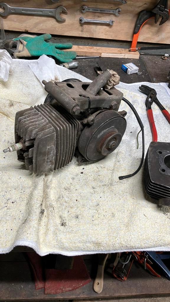 Peugeot 102 103 104 blok met extra cilinder, Fietsen en Brommers, Ophalen of Verzenden, Gebruikt, Blok, Overige merken