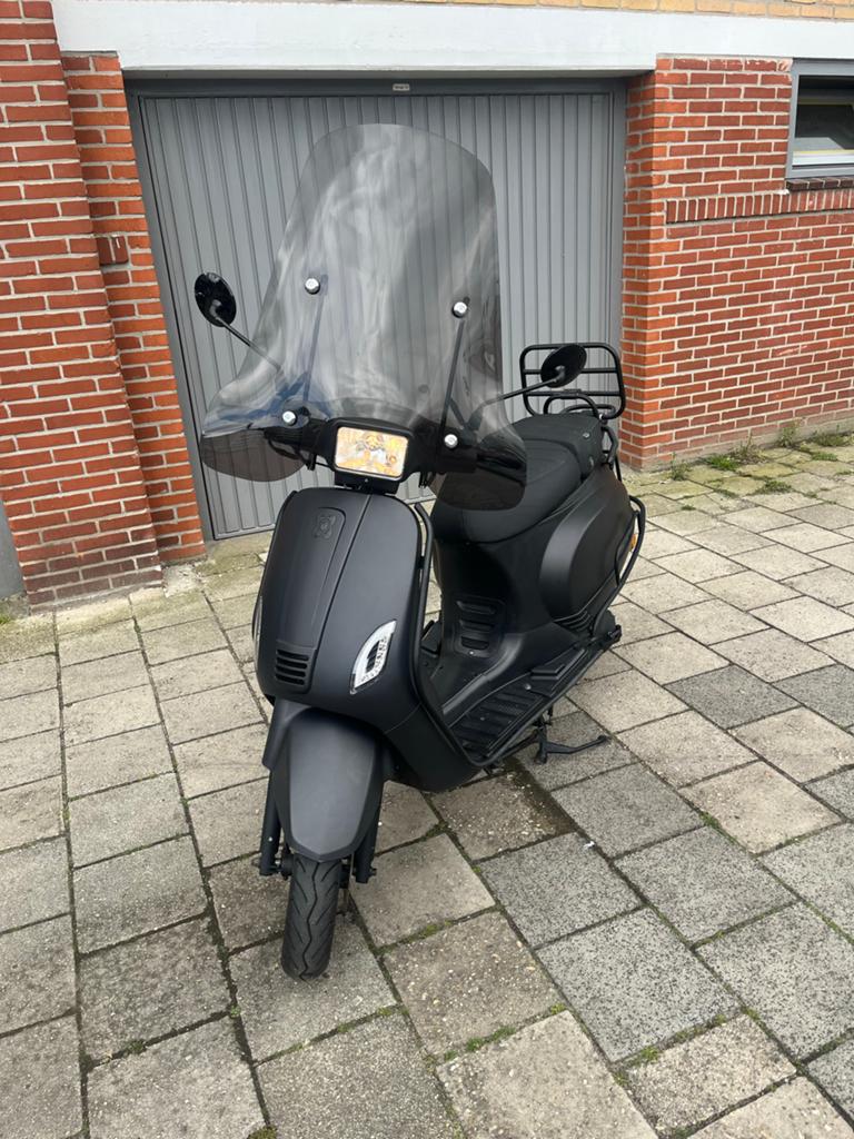 AGM VX50 Scooter - BJ 2020, 6788 KM, Vol Opties, Fietsen en Brommers, Snorfietsen en Snorscooters, Ophalen of Verzenden, Gebruikt
