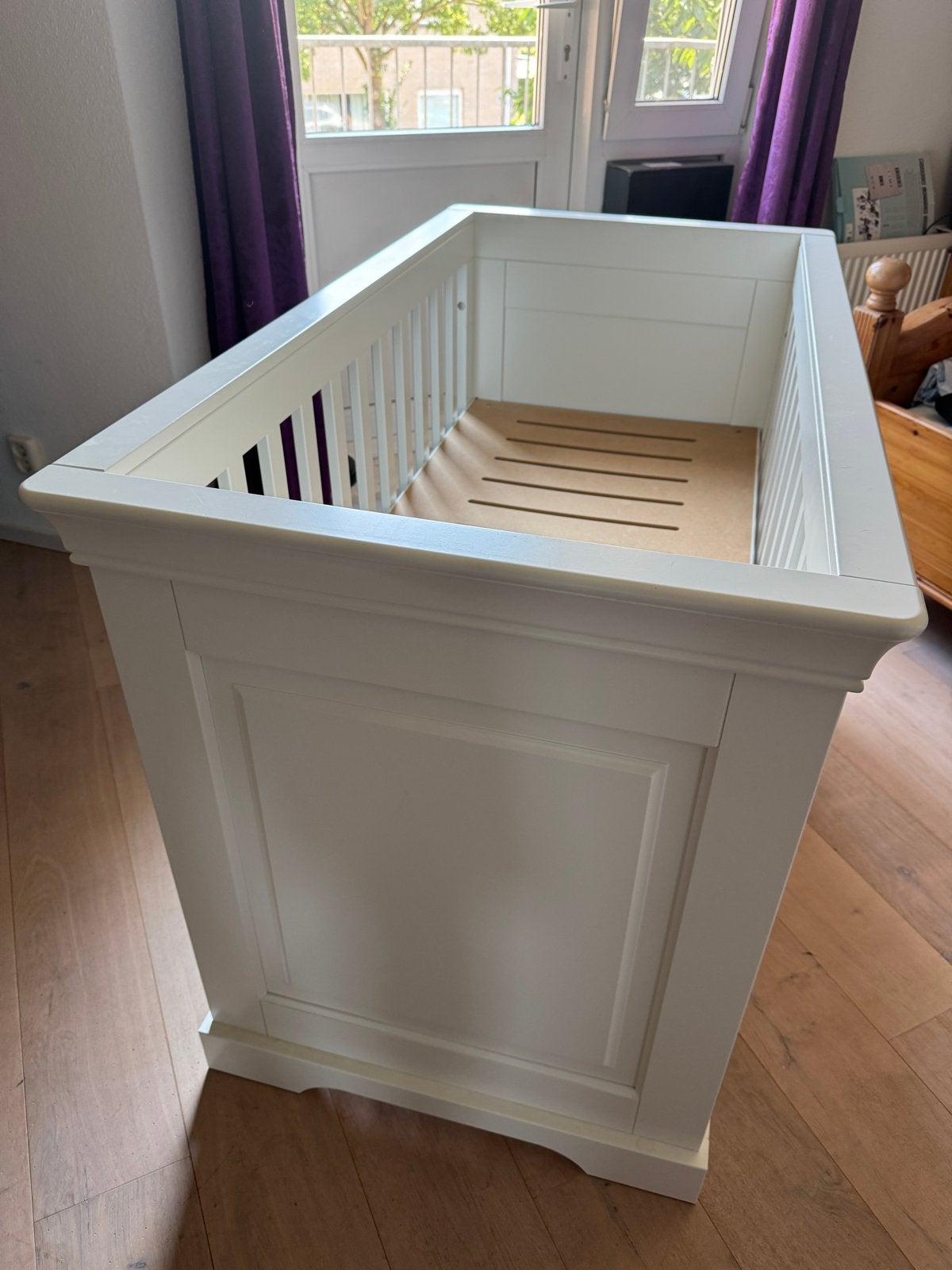 Kidsmill Chateau E4 Ledikant 60x120 cm - Wit, Kinderen en Baby's, Ophalen, Zo goed als nieuw, Ledikant
