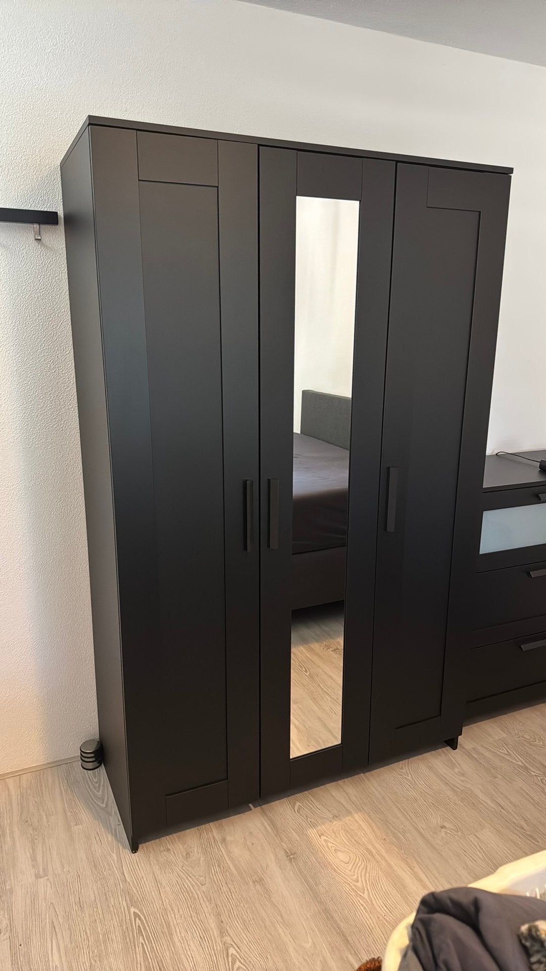 Zwarte IKEA garderobe, Huis en Inrichting, Kasten | Kledingkasten, Ophalen, Zo goed als nieuw, 25 tot 50 cm, 100 tot 150 cm