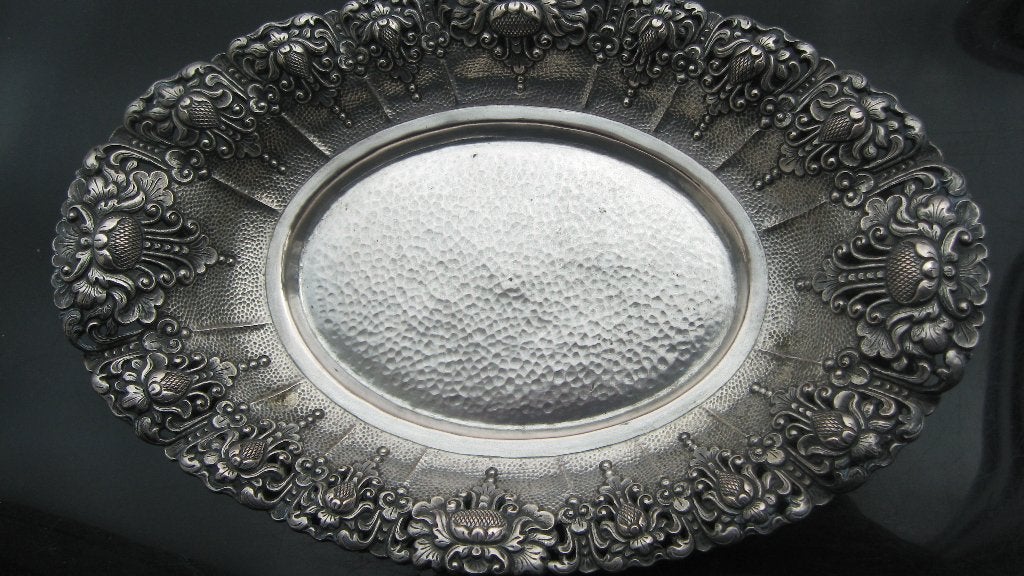 Zilveren Djokja schaal., Antiek en Kunst, Antiek | Goud en Zilver, Zilver, Verzenden