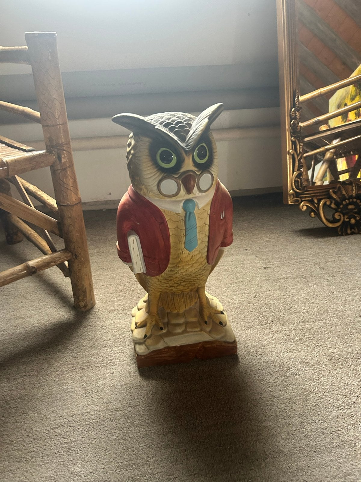 Decoratieve Uil Figuur met Boek en Stropdas, Ophalen