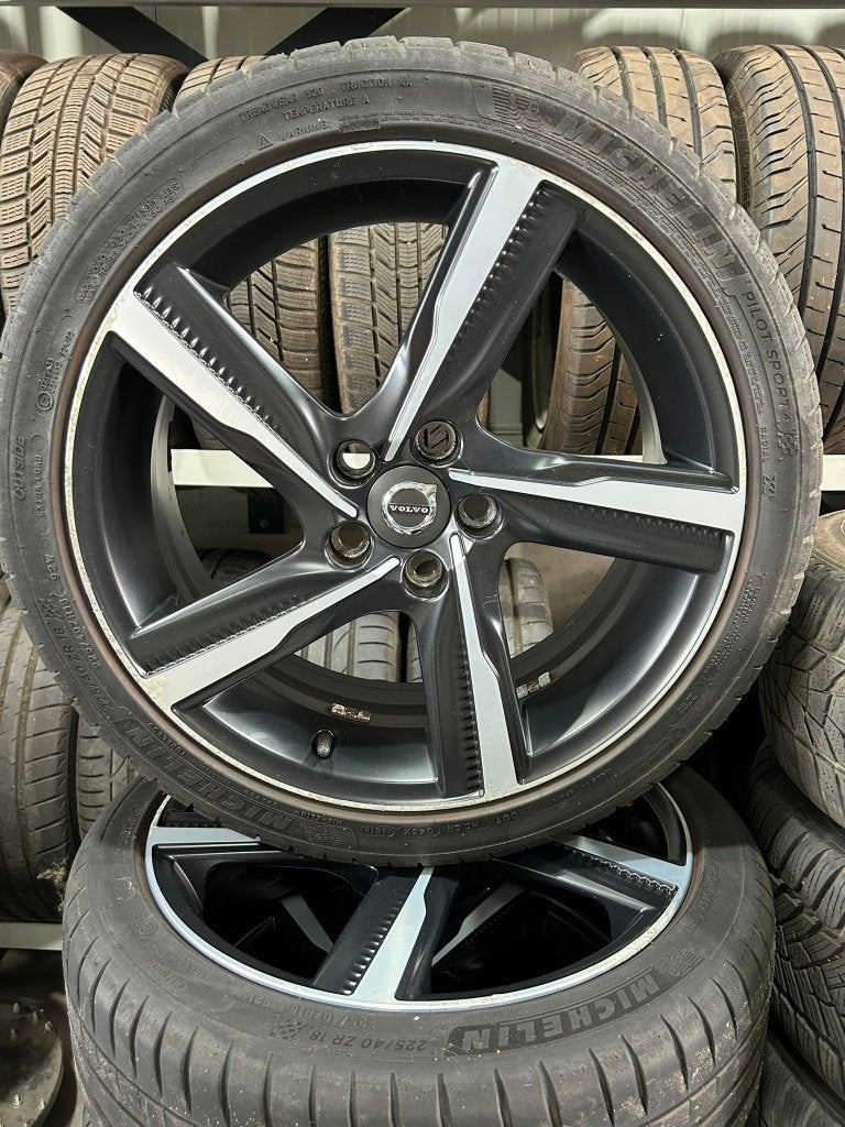 Volvo V40 wielen, Ophalen, 18 inch, Gebruikt, Velg(en)