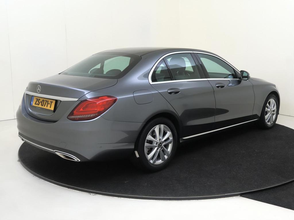 Mercedes-Benz C-klasse 180 Advantage Pack /Facelift /Digital, Auto's, Mercedes-Benz, Leder en Stof, Sedan, 16 km/l, 5 stoelen