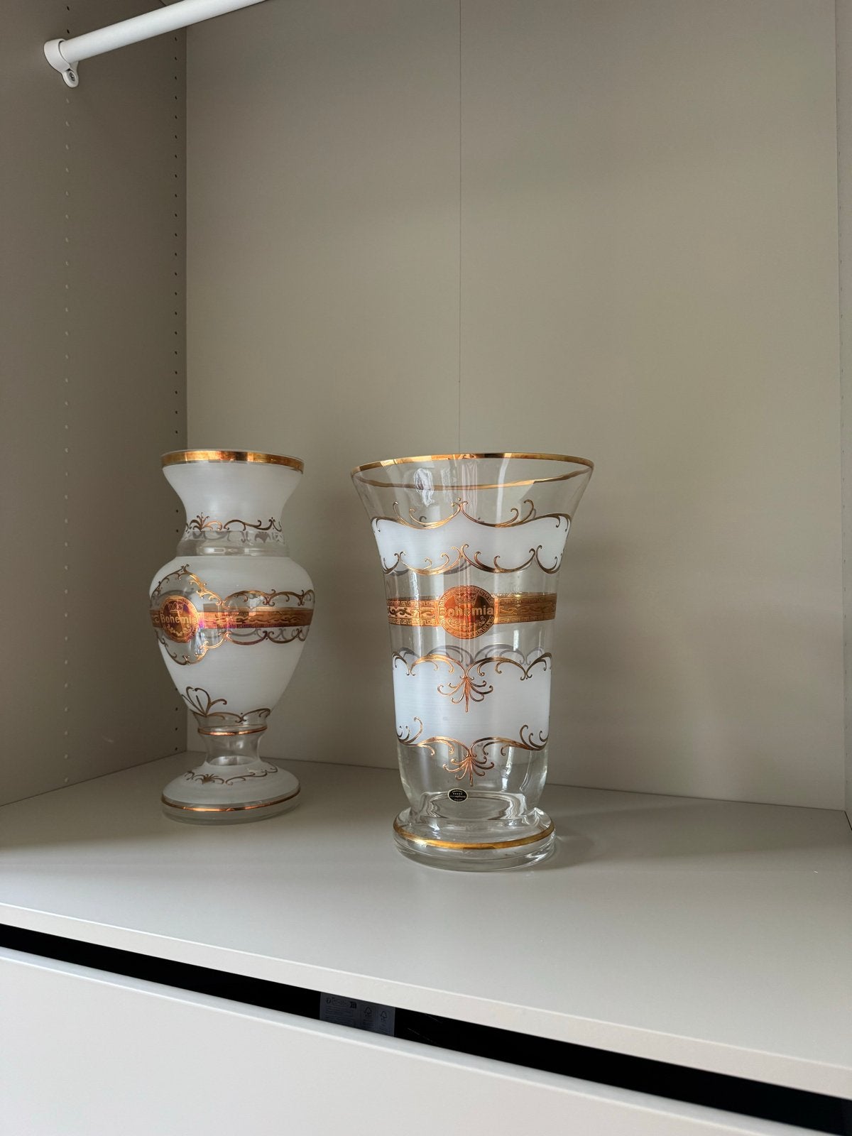 Set van 2 handgemaakte Boheems vazen uit Tsjechië, Ophalen of Verzenden