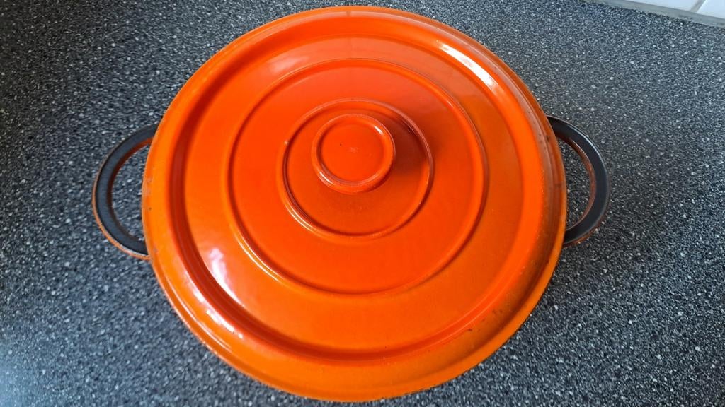 Oranje Franse gietijzeren braadpan -, Gebruikt, Onbekend@voorbeeld.com, Gietijzer, Onbekend