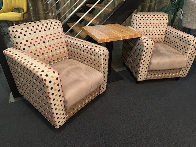 2 stuks luxe kubus blok fauteuils showroom modellen nieuw, Huis en Inrichting, Fauteuils, Ophalen, Nieuw, 75 tot 100 cm, Stof