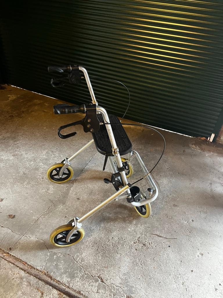 Laatste kans!! Rollator, Diversen, Ophalen, Gebruikt