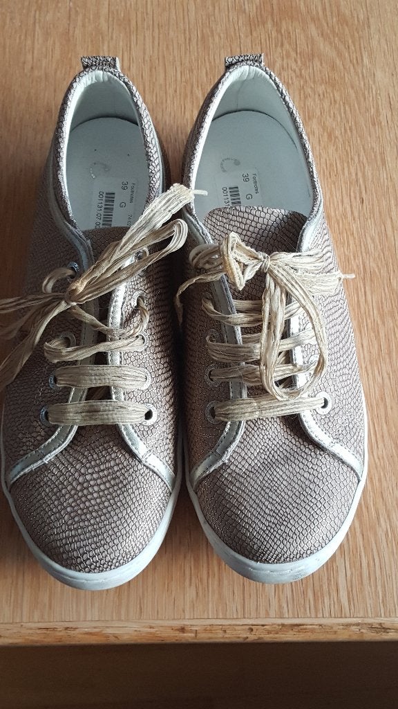 Footnotes maat 9 wijdtmaat G, Kleding | Dames, Schoenen, Overige kleuren, Ophalen of Verzenden, Footnotes, Sneakers of Gympen