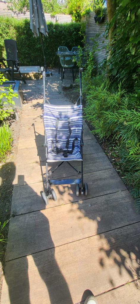 Handige inklapbare buggy - Ideaal voor onderweg!, Ophalen of Verzenden, Gebruikt, Overige merken