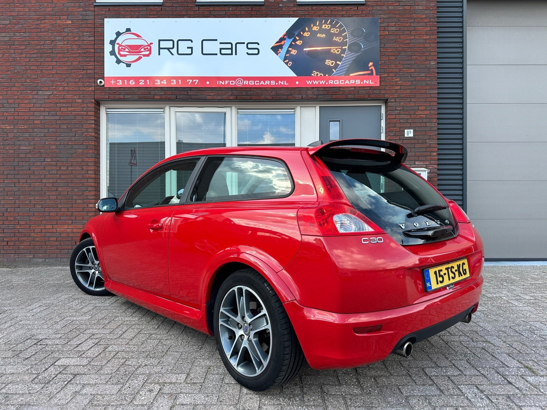 Volvo C30 2.0 Momentum / Airco / Dealer auto / NAP / Cruise, Auto's, Voorwielaandrijving, Gebruikt, Huisgarantie, Met garantie (alle)