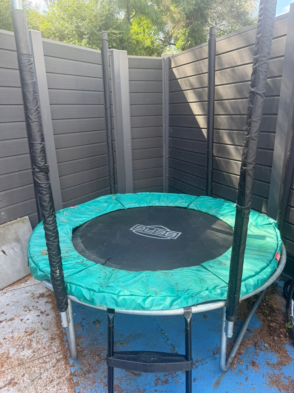 Berg trampoline 1,80, Kinderen en Baby's, Speelgoed | Buiten | Trampolines, Ophalen, Gebruikt