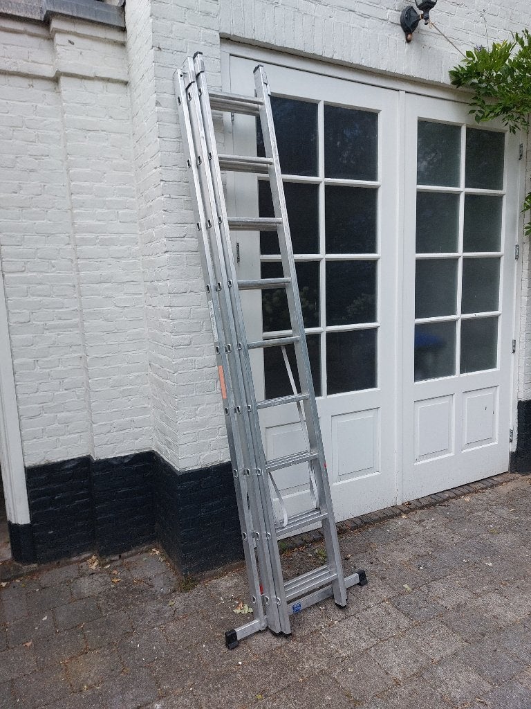 Uitschuifbare Aluminium ladder 3x9 sporten, 5,65m hoog, Ophalen, Gebruikt, Ladder, Opvouwbaar of Inschuifbaar