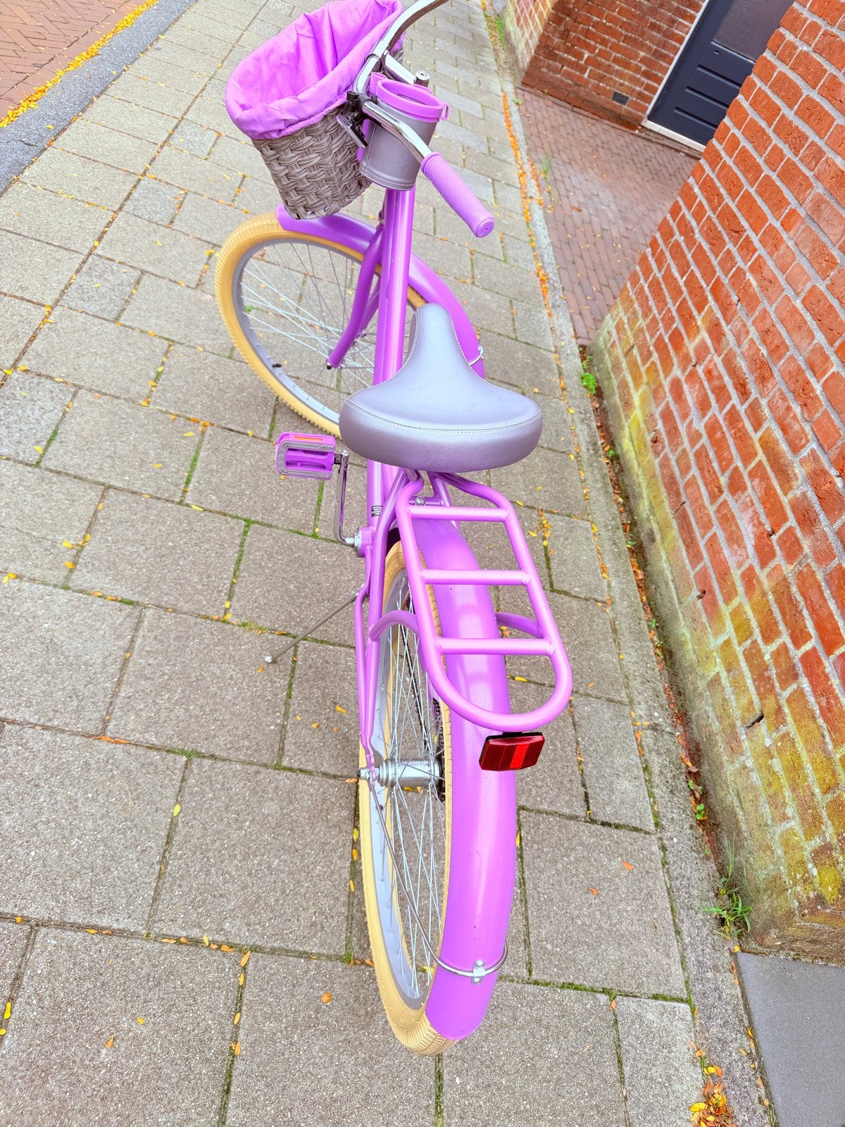 Kent paarse kinderfiets met mandje - 26 inch, Ophalen, Gebruikt, Terugtraprem, 26 inch of meer