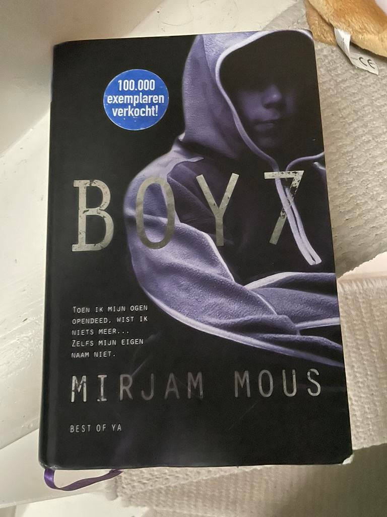 Boy 7 mirjam mous, Boeken, Ophalen of Verzenden, Zo goed als nieuw