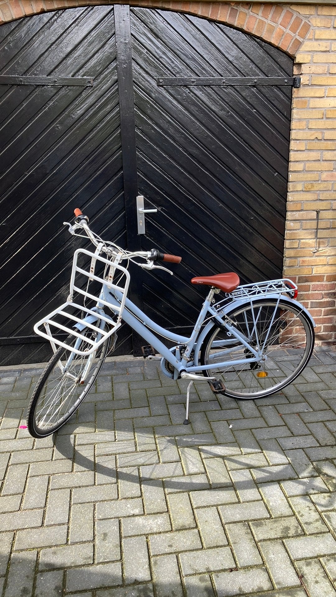 Licht blauwe fiets, Gebruikt, Velgrem, Handrem, Ophalen