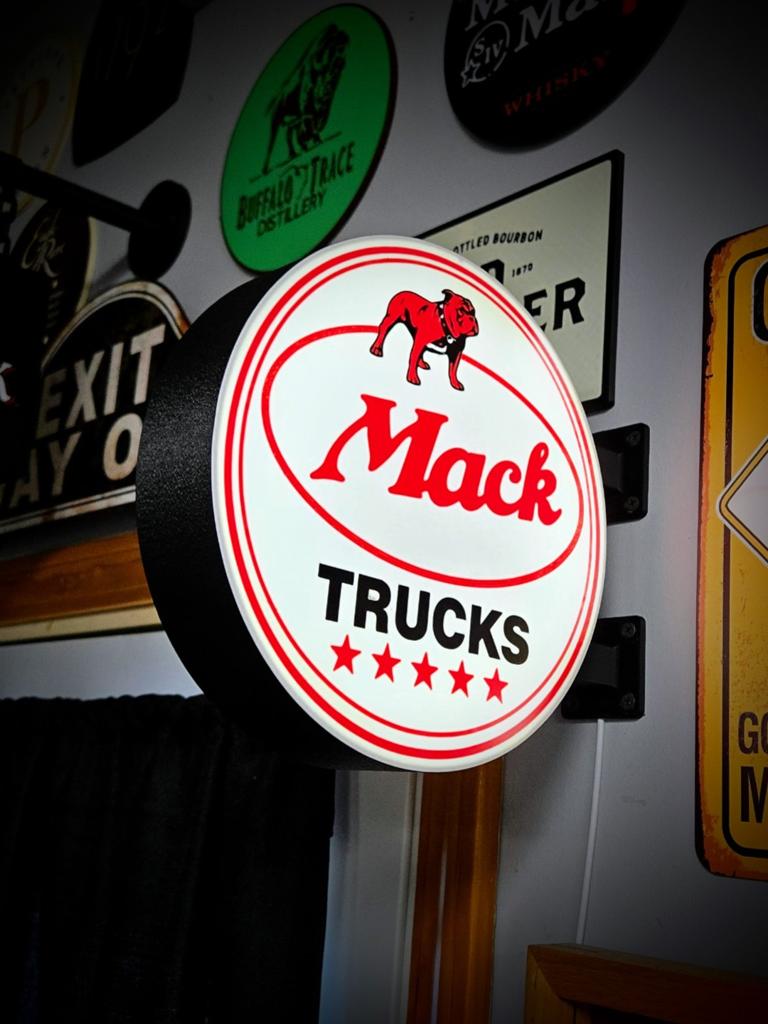 Nieuwe LED Lamp Mack Trucks - 23 cm diameter, USB, Ophalen of Verzenden