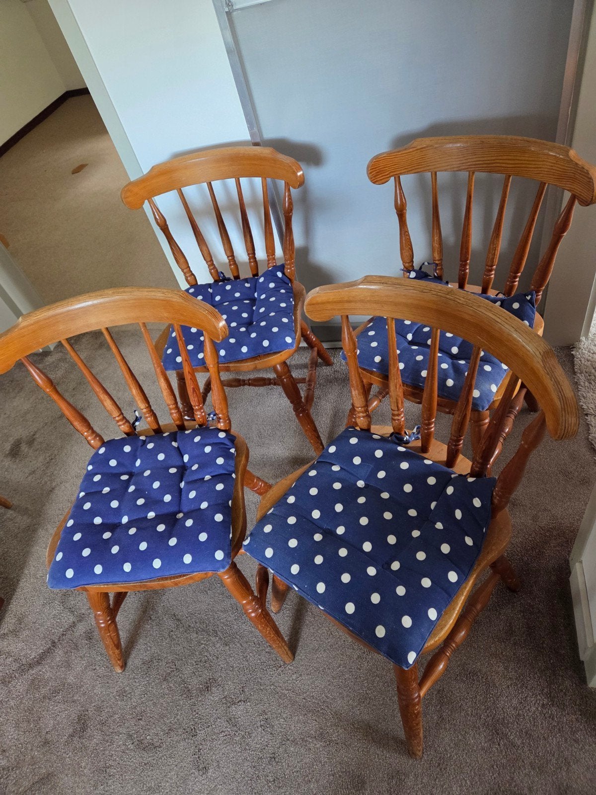 Set van 2 x 4 vintage stoelen, gratis!, Huis en Inrichting, Ophalen, Gebruikt, Blauw