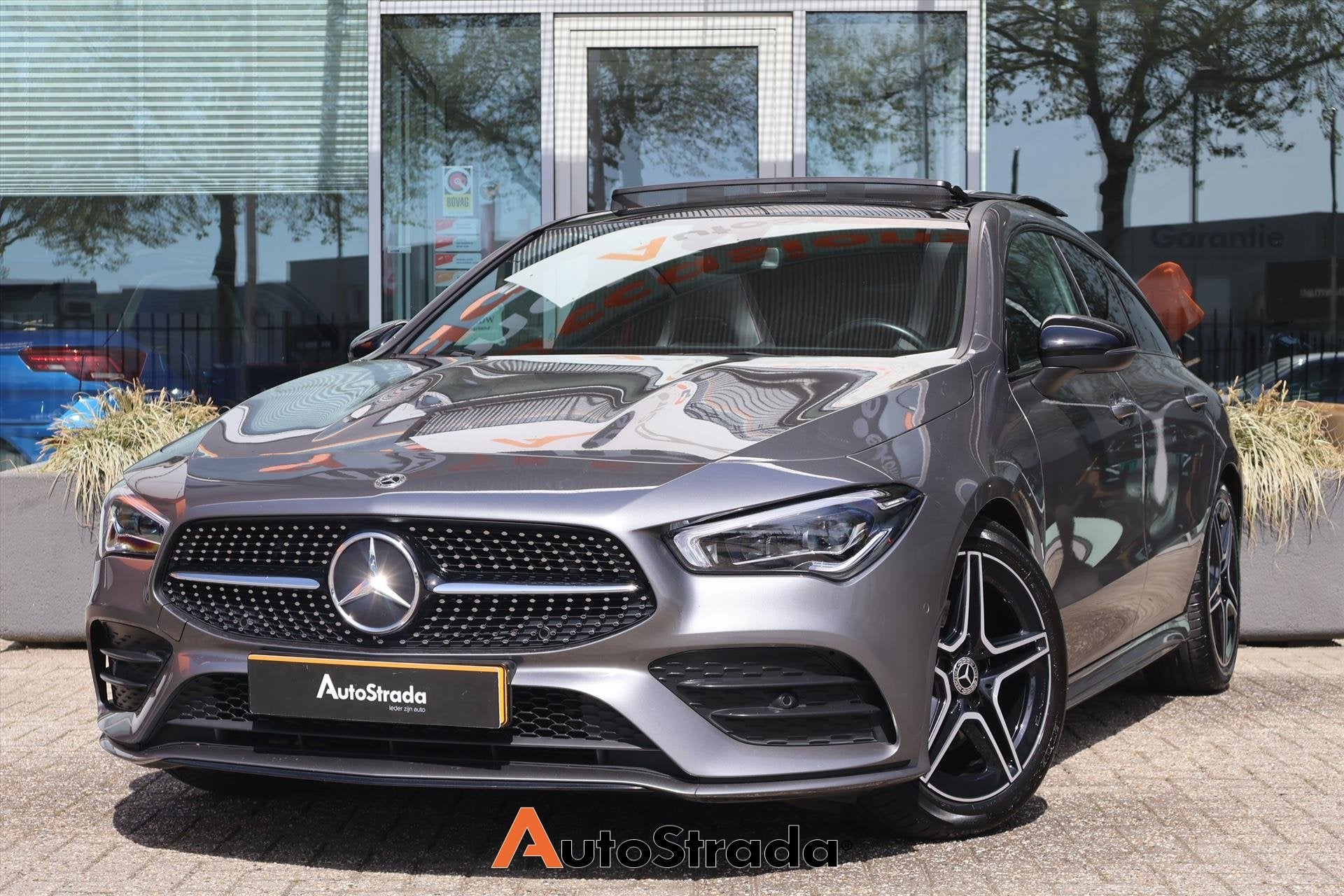 Mercedes CLA Shooting Brake 180 AMG-Line 136pk | Keyless | P, Auto's, Mercedes-Benz, CLA, 136 pk, Gebruikt, 4 cilinders