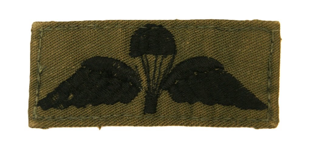 Patch Embleem paratrooper / airborne wing, Verzamelen, Ophalen of Verzenden, Landmacht, Nederland, Embleem of Badge