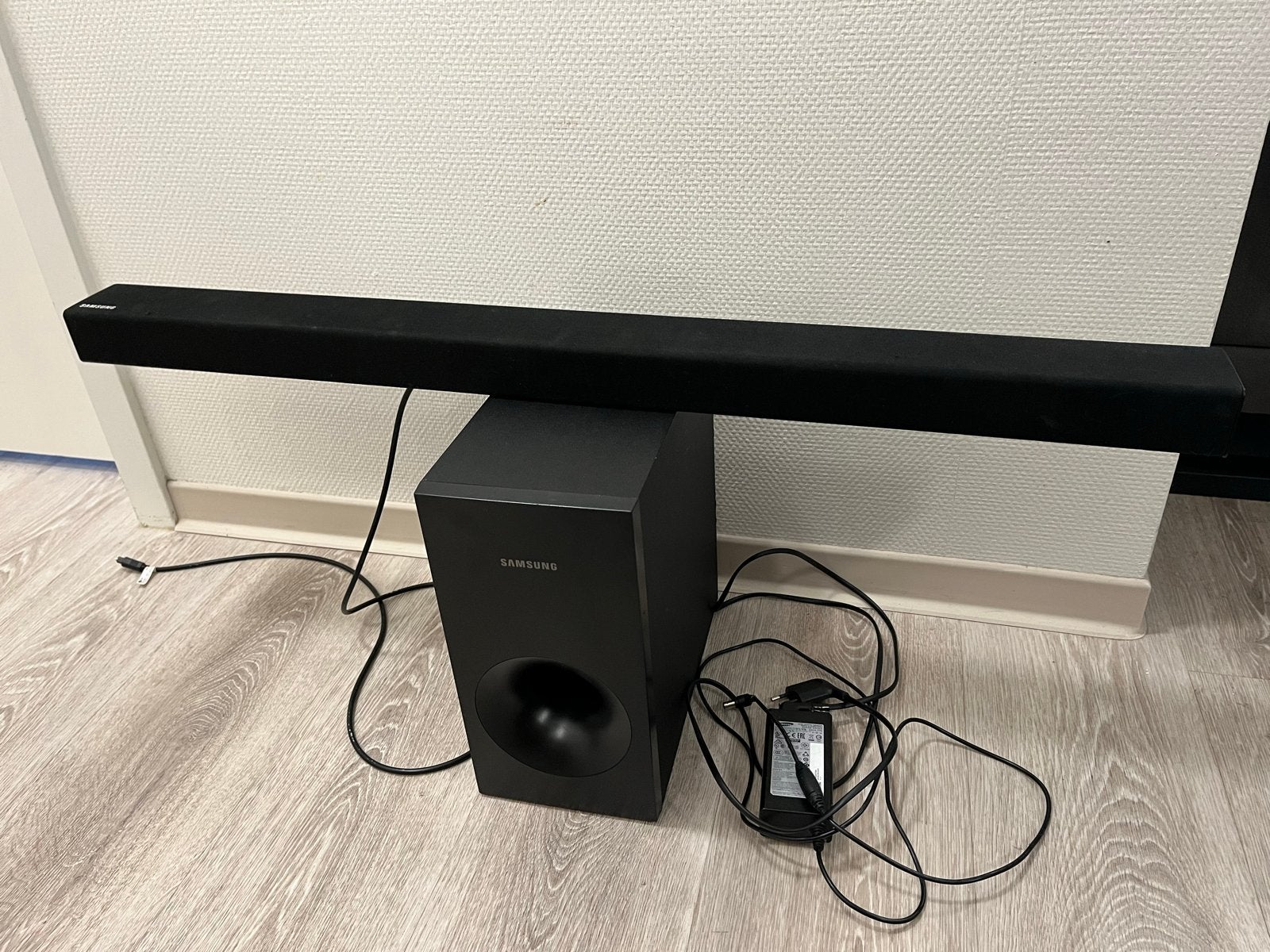 Samsung HW-K335 Soundbar met draadloze subwoofer, Audio, Tv en Foto, Soundbars, Ophalen, Bluetooth, Zo goed als nieuw