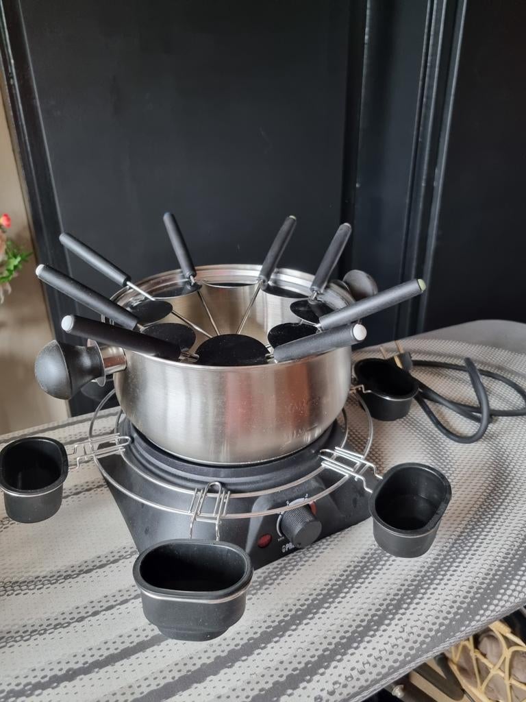 Gezellige Fondue- en Racletteset voor 8 Personen, Ophalen of Verzenden, Zo goed als nieuw, 8 personen of meer