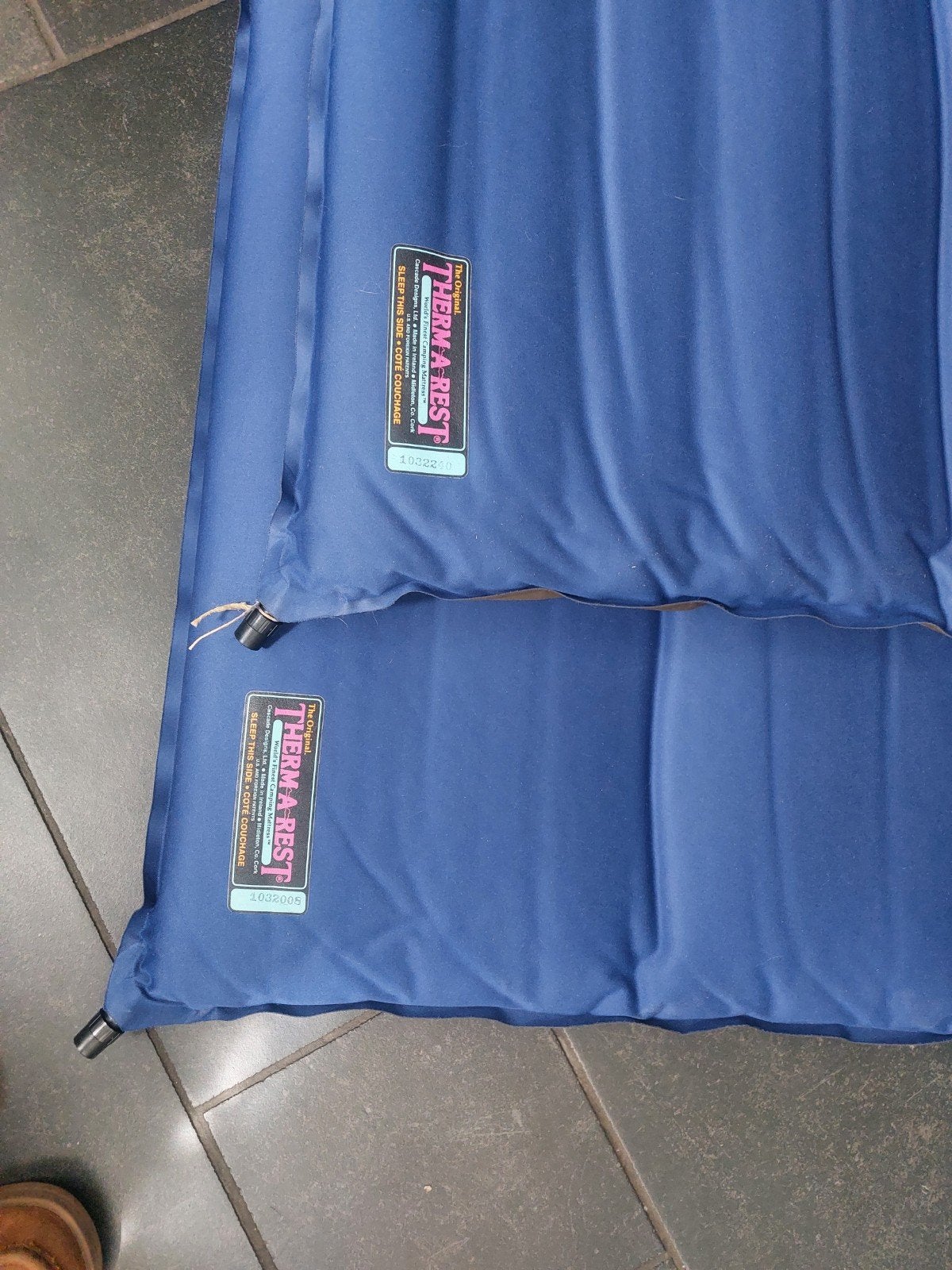 2x inflating matras 60x190 cm, Caravans en Kamperen, Luchtbedden, Ophalen, Gebruikt, 1-persoons