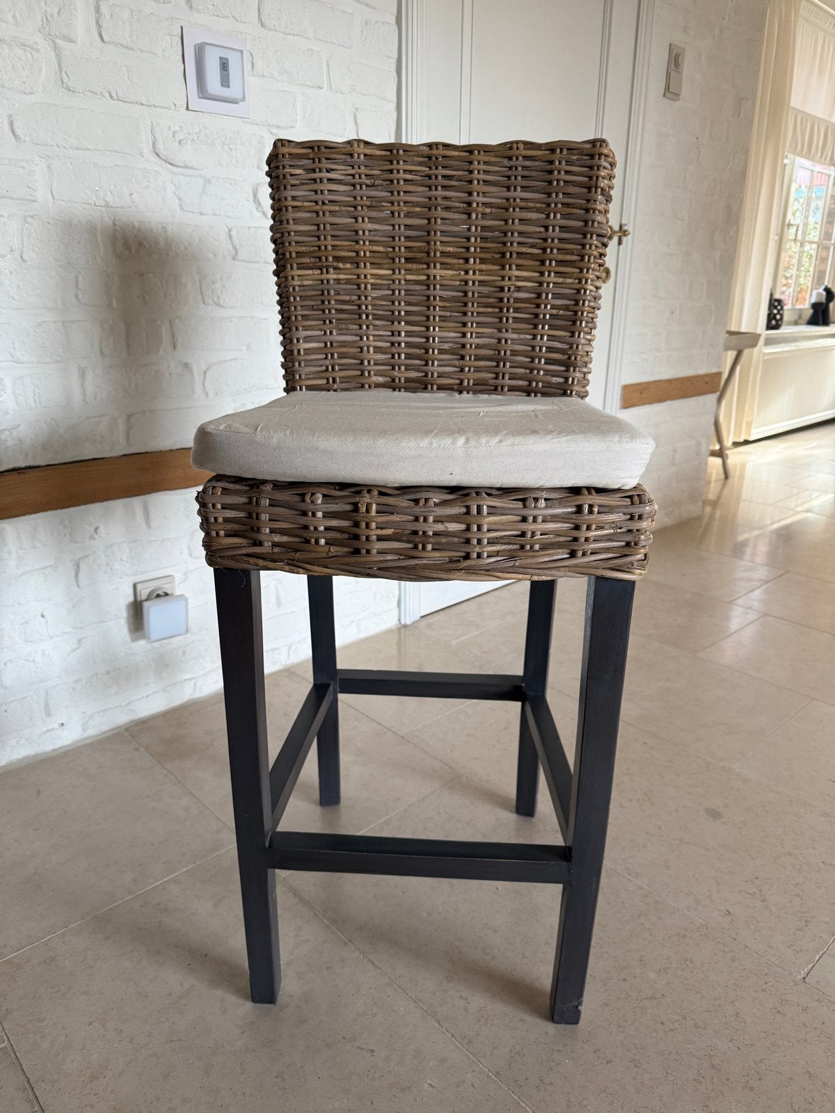 Set van 4 rotan barkrukken met kussens, Huis en Inrichting, Ophalen, Gebruikt, Met voetsteun, 90 cm of meer