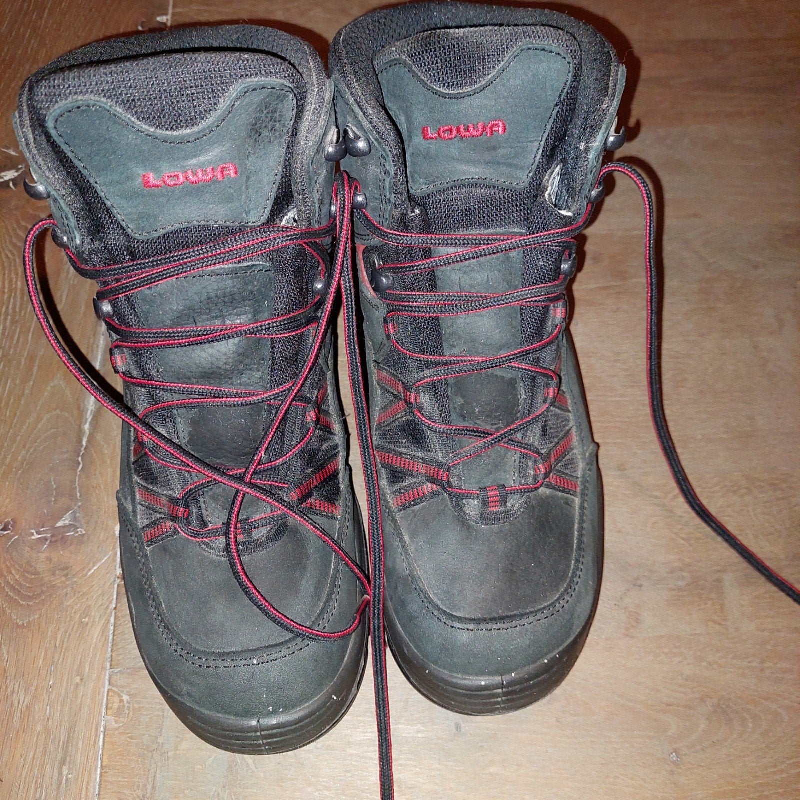 lowa werkschoenen 43, Sport en Fitness, Ophalen of Verzenden, Zo goed als nieuw, Schoenen
