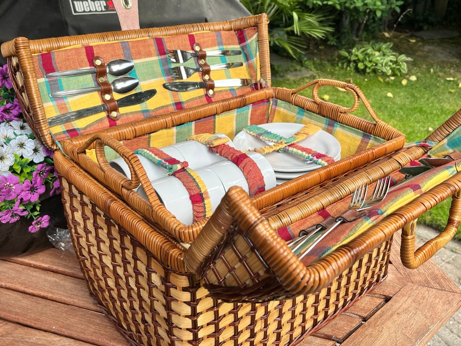 Grote picknickmand compleet voor 8 personen, Hobby en Vrije tijd, Picknickmanden, Ophalen of Verzenden, Zo goed als nieuw, Zonder inhoud