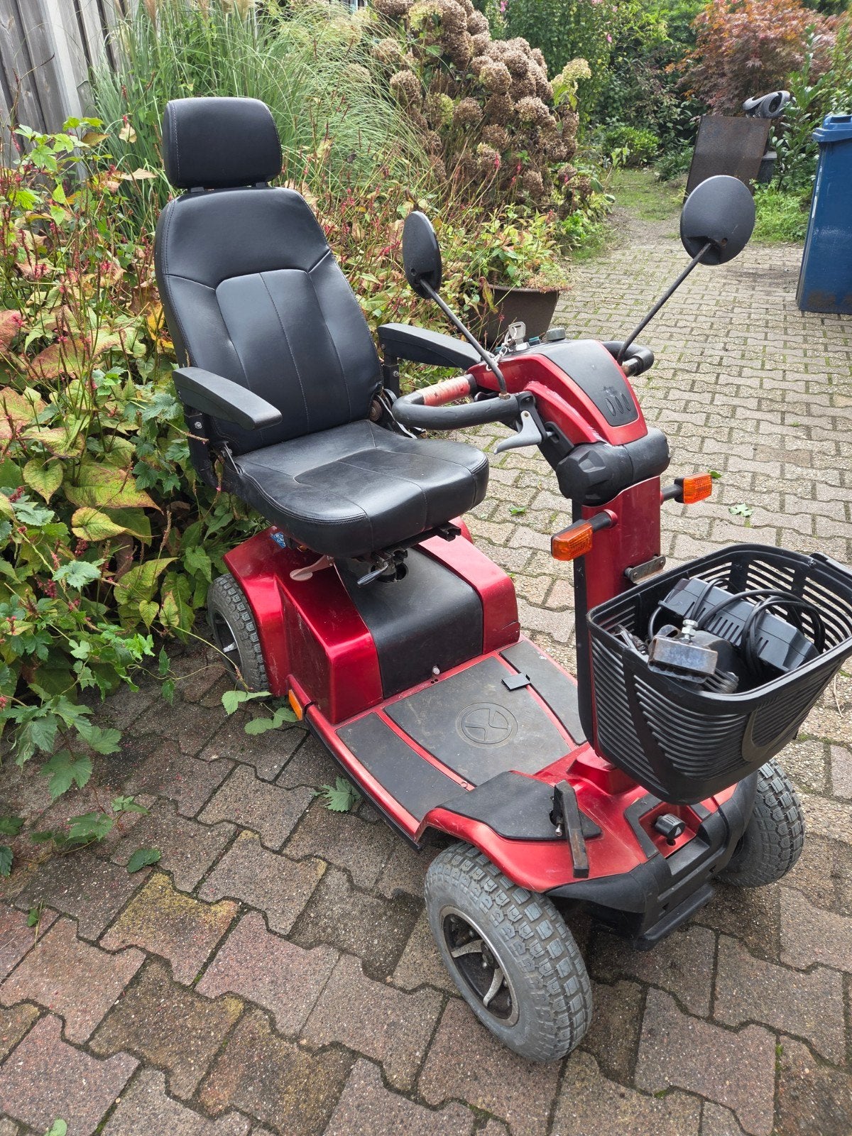 2 opknap scootmobielen 1 mango en 1 pride TEKST LEZEN!!!!, Diversen, 10 km/u of minder, Gebruikt, Ophalen of Verzenden, Mango