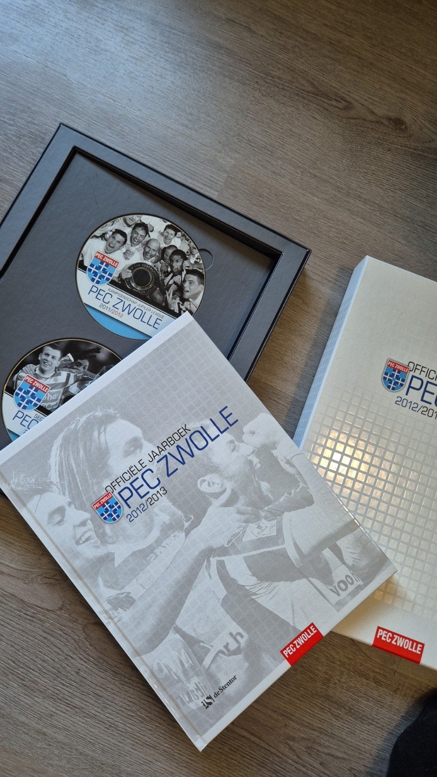 Jaarboek PEC Zwolle 2012/2013 + 2 DVD's (Kampioenschap), Ophalen of Verzenden, Zo goed als nieuw, Balsport