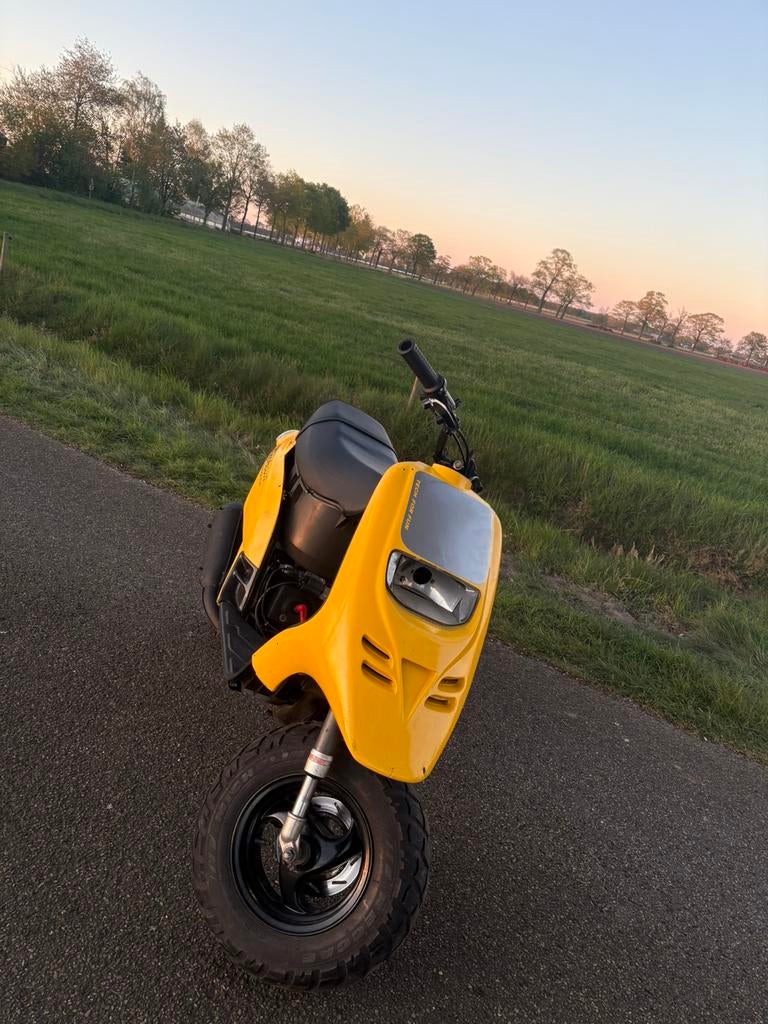 Piaggio typhoon 172cc stage 1, Ophalen, Zo goed als nieuw, Benzine
