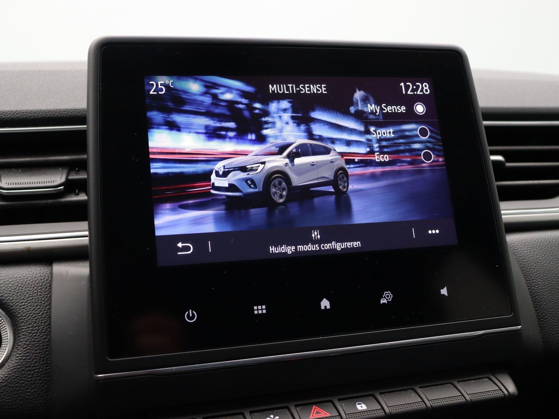 Foto 34 van Renault Captur TCe 100pk Intens | Climate Control | Bose aud