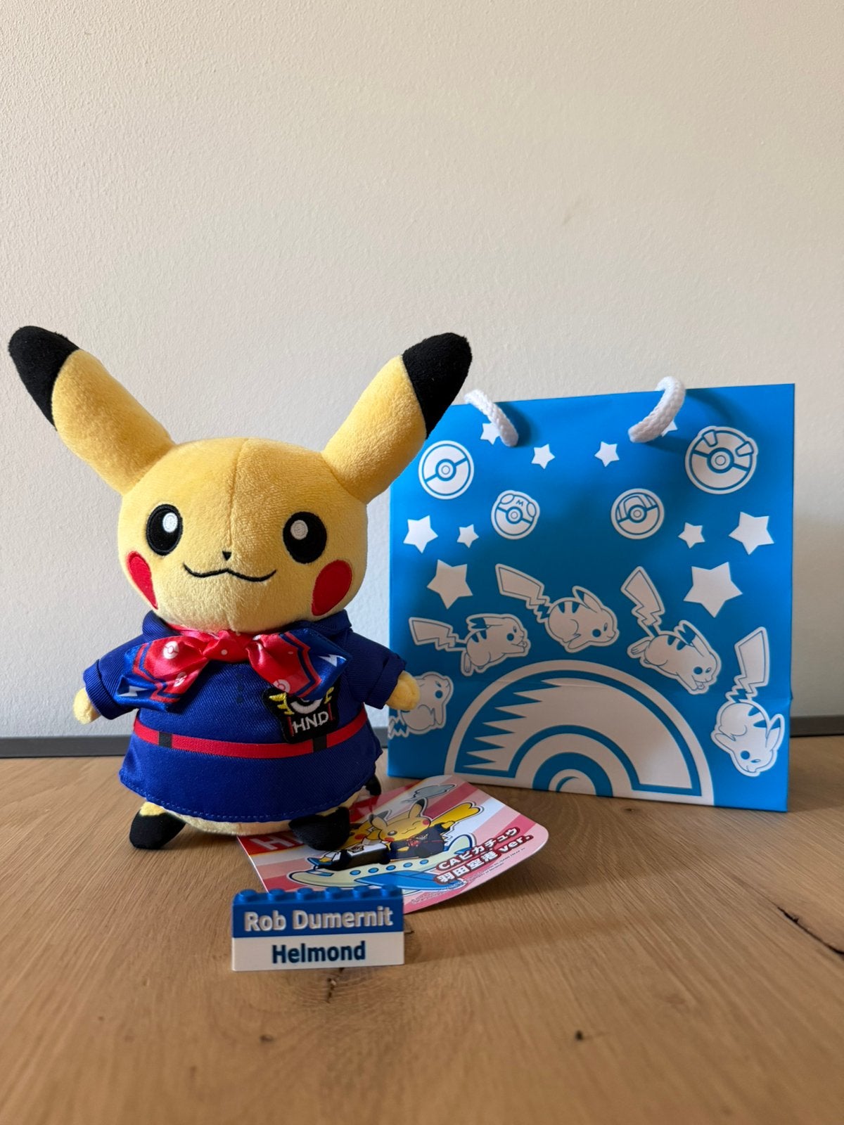 Pokémon; Haneda Airport, Pikachu stewardess knuffel, Overige merken, Overige typen, Nieuw, Ophalen of Verzenden