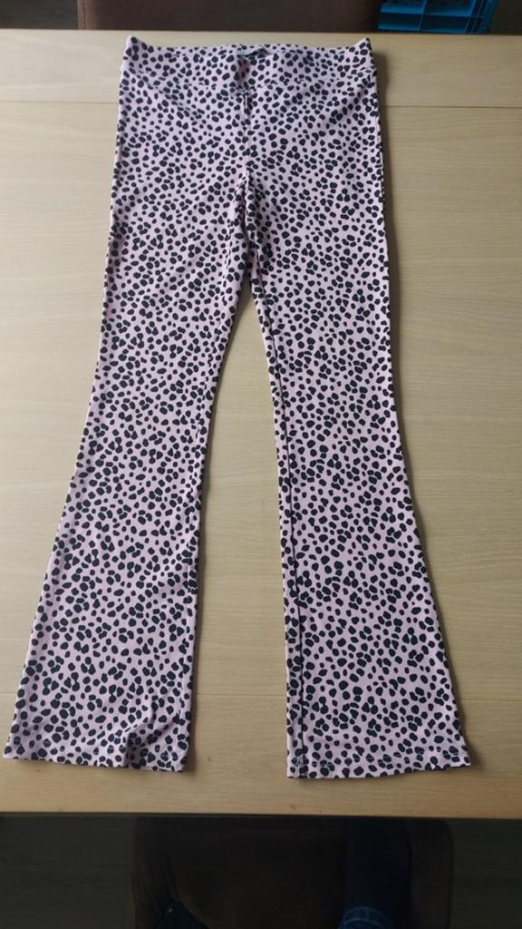 Roze flared broek met luipaardprint, Ophalen of Verzenden, Zo goed als nieuw