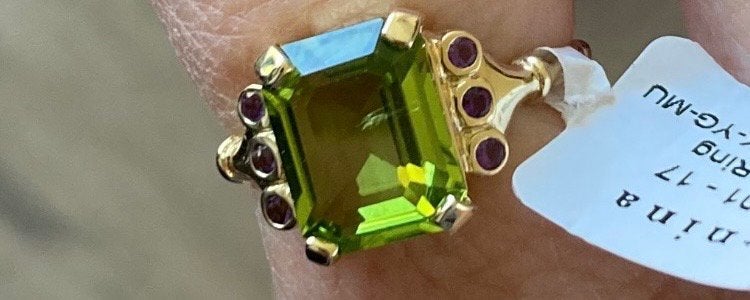 Gezocht: Anna Nina An x Romy Boomsma Forest ruby ring, Ophalen, Goud