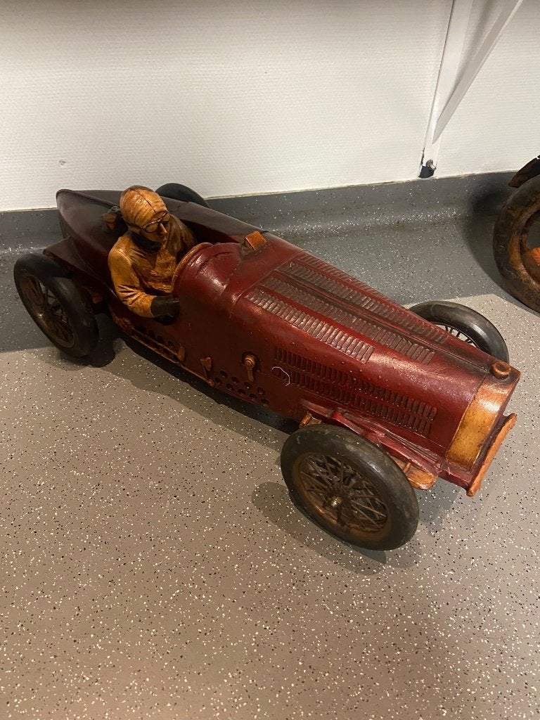 Vintage raceauto, Ophalen