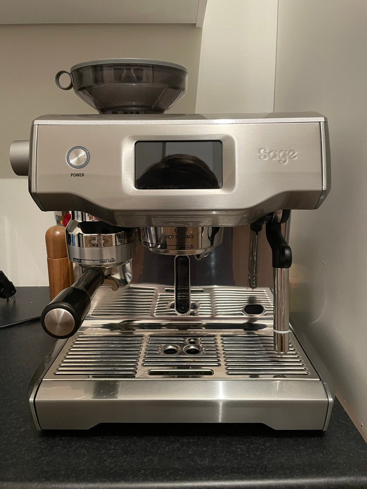 Sage Oracle Touch - met defect (aardlekschakelaar slaat uit), Ophalen, Espresso apparaat, Koffiebonen, 1 kopje