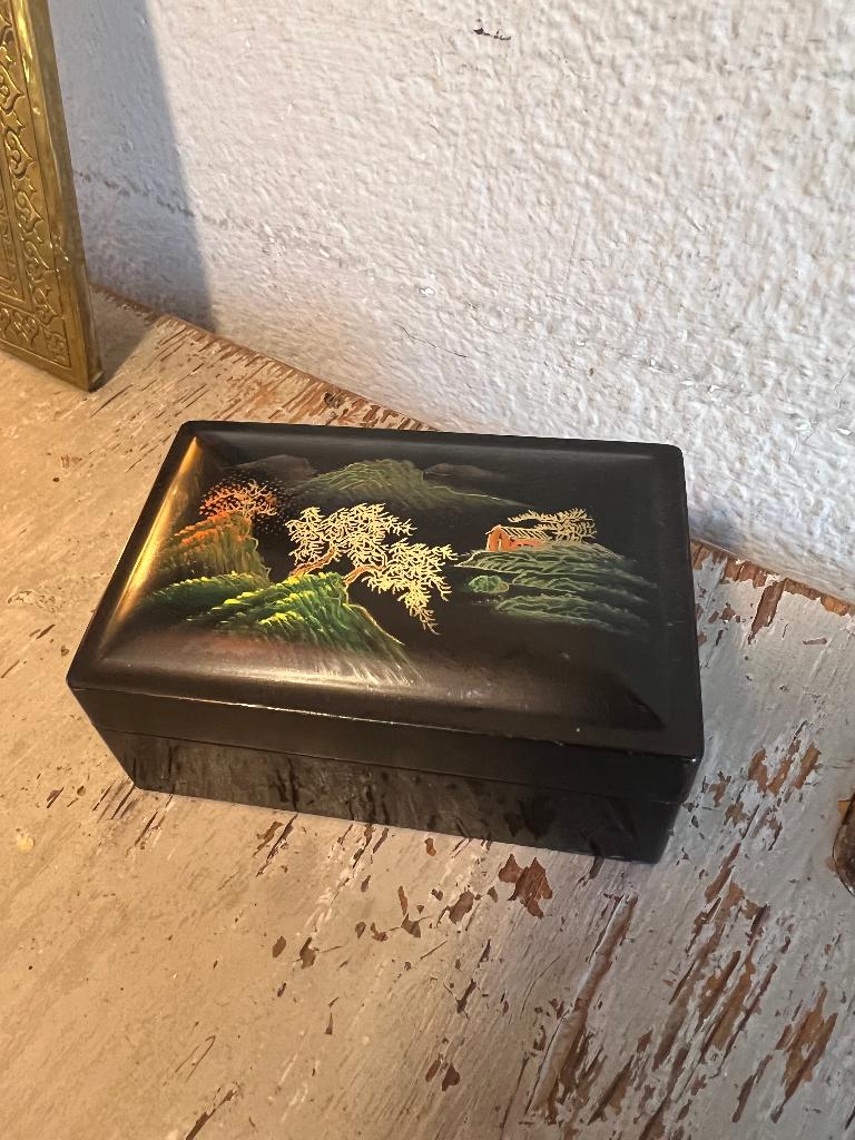 Vintage antiek Japans zwart houten lakdoosje kistje doosje, Antiek en Kunst, Ophalen of Verzenden