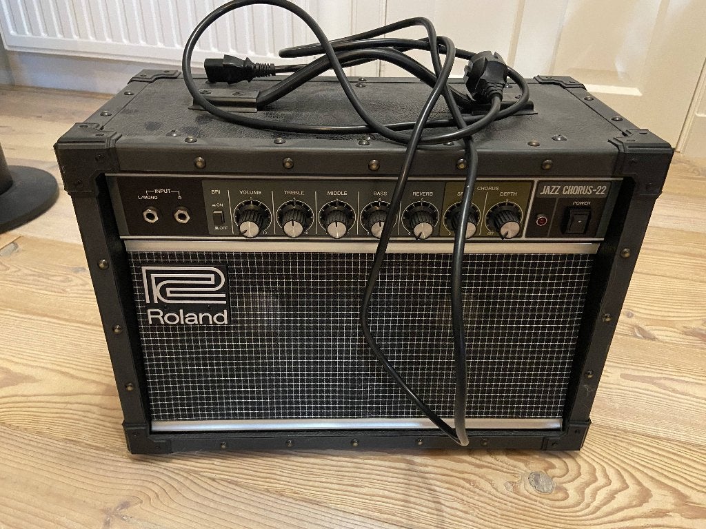 Roland JC-22 Jazz Chorus - 30-Watt Guitar Combo, Ophalen, Zo goed als nieuw, Gitaar, Minder dan 50 watt