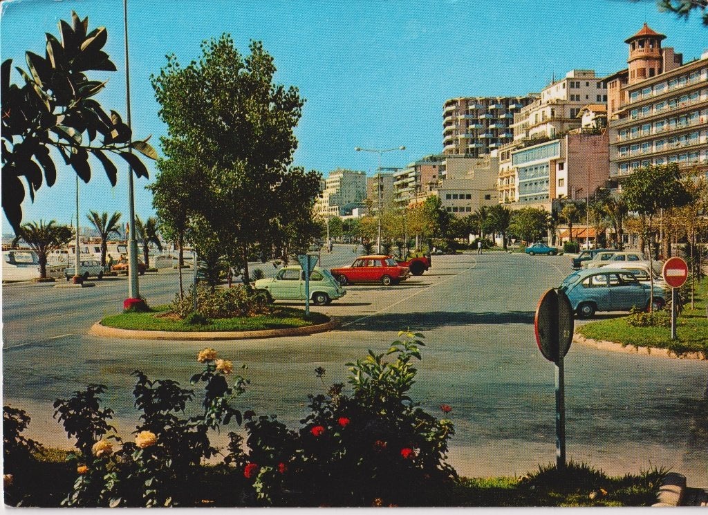 Spanje, Palma de Mallorca met auto's , Seat 600, Ophalen of Verzenden, 1960 tot 1980, Gelopen, Spanje